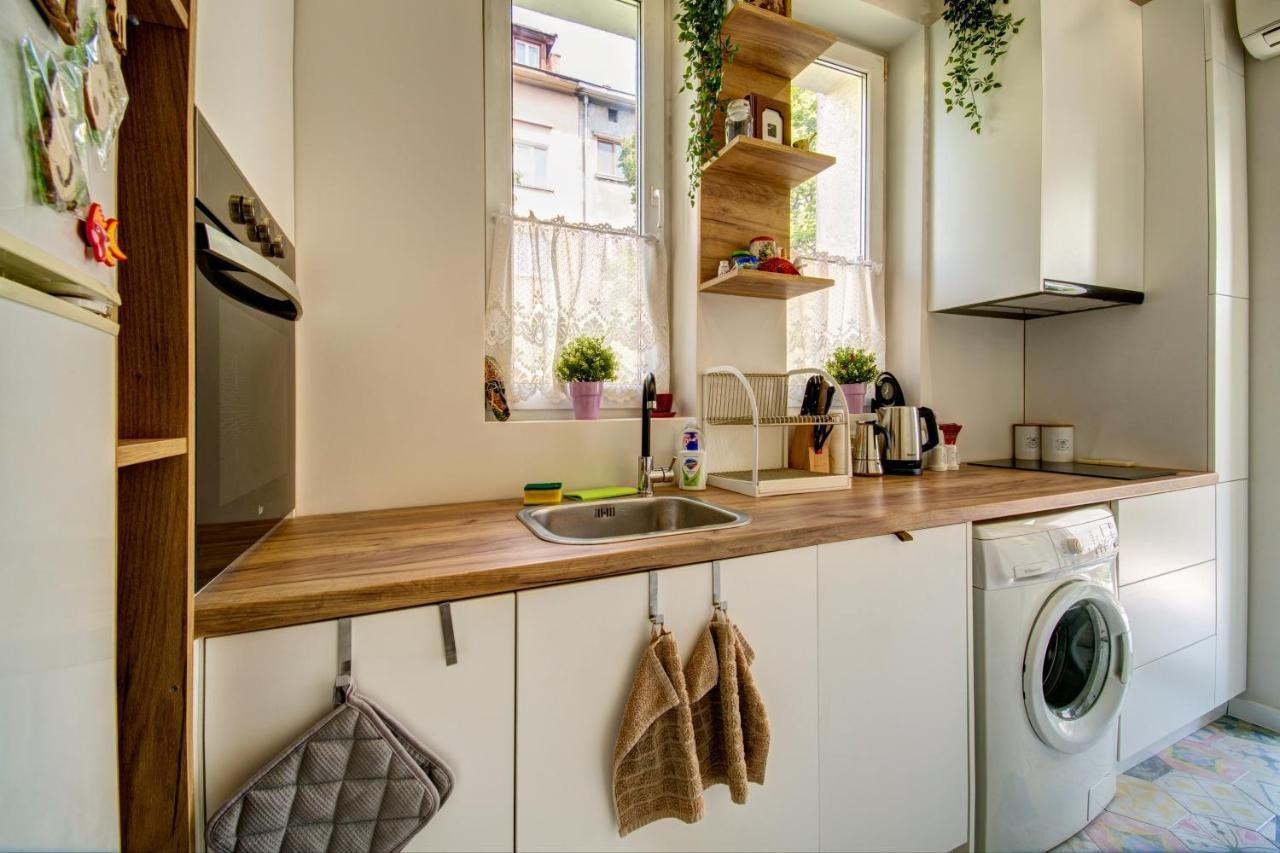 Apartment 65 - Airy Aprt At Top Center София Екстериор снимка