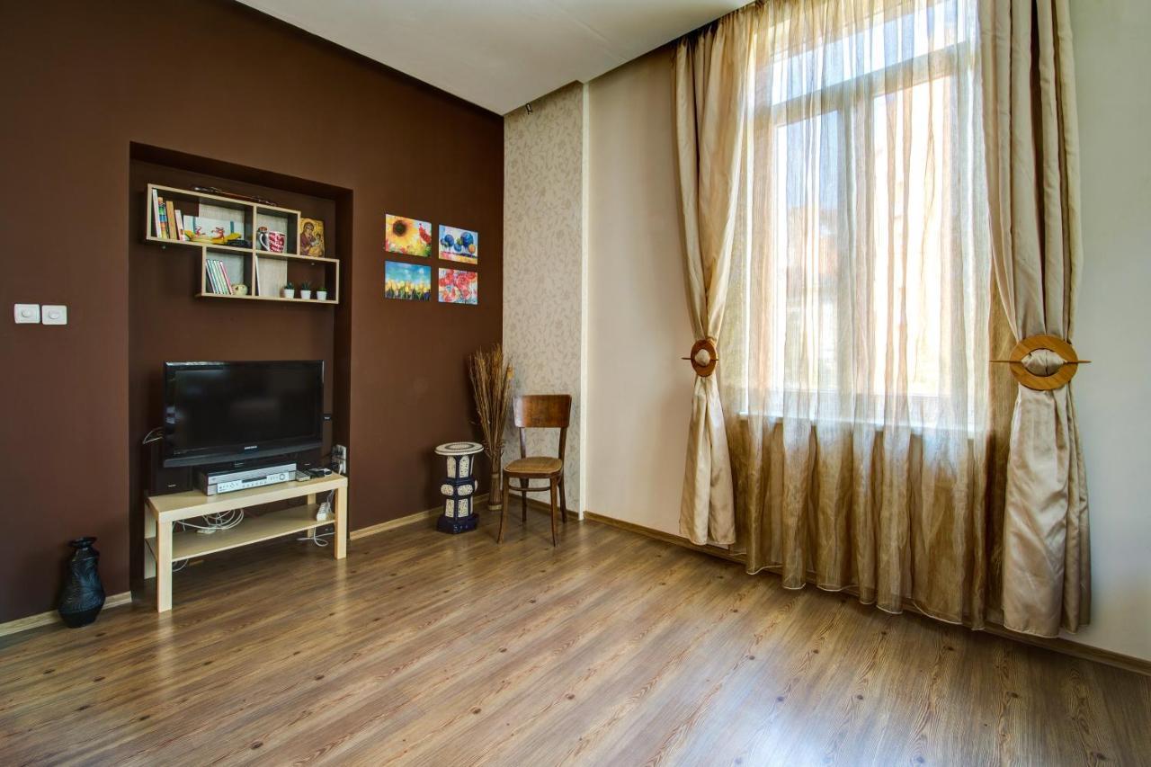 Apartment 65 - Airy Aprt At Top Center София Екстериор снимка