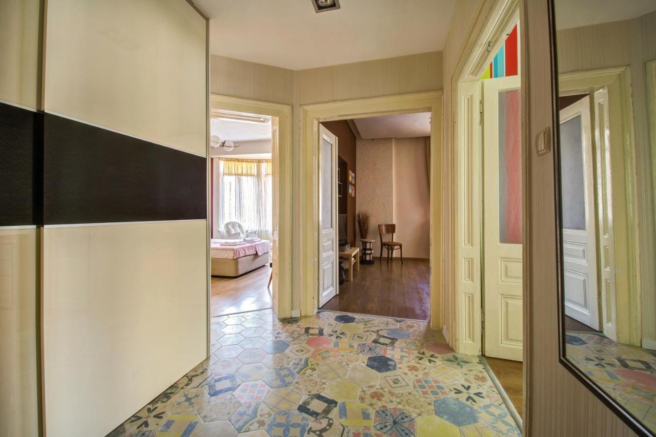 Apartment 65 - Airy Aprt At Top Center София Екстериор снимка